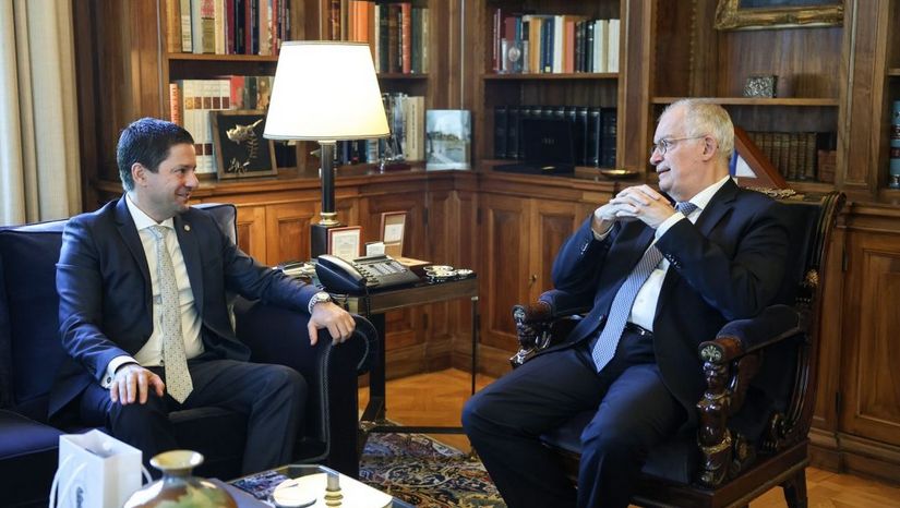 Συνάντηση του Προέδρου της Δημοκρατίας Κωνσταντίνου Αν. Τασούλα με τον Πρύτανη του Εθνικού και Καποδιστριακού Πανεπιστημίου Αθηνών Γεράσιμο Σιάσο
